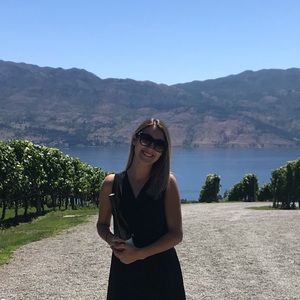 Meet your Posher, Kayla